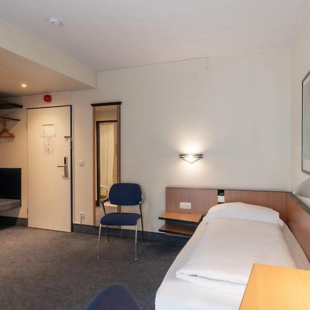B&B Hotel Eschweiler Bagian luar foto