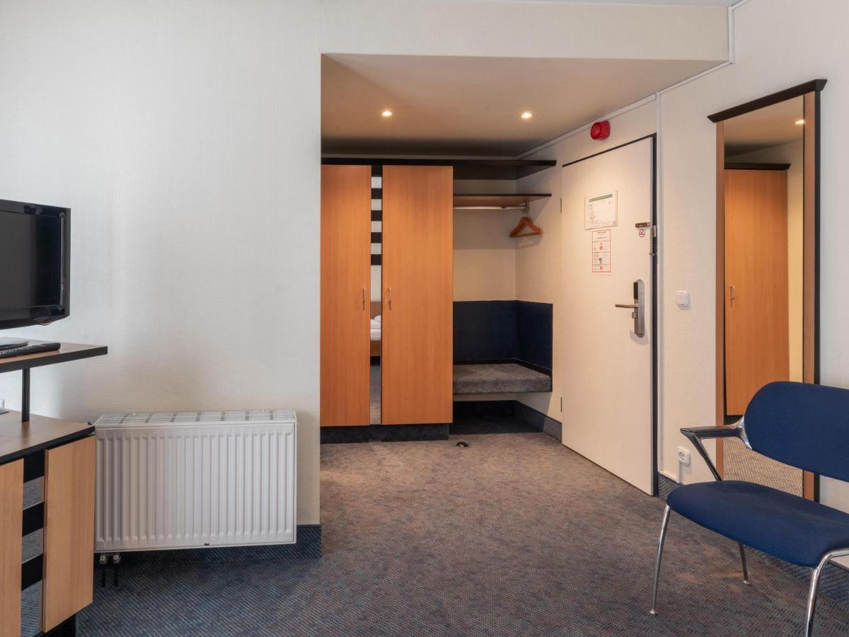 B&B Hotel Eschweiler Bagian luar foto