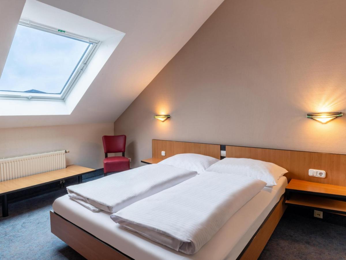 B&B Hotel Eschweiler Bagian luar foto