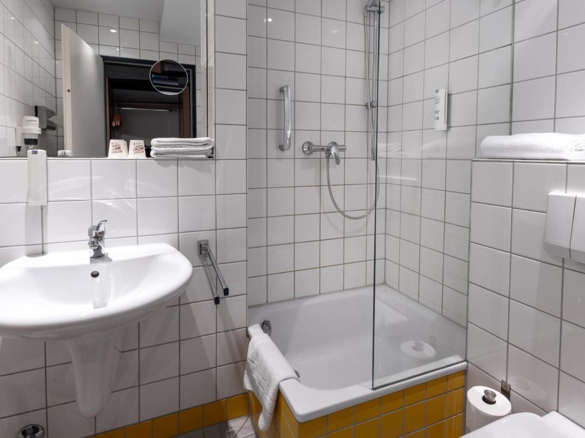 B&B Hotel Eschweiler Bagian luar foto