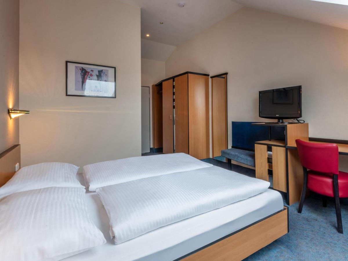 B&B Hotel Eschweiler Bagian luar foto