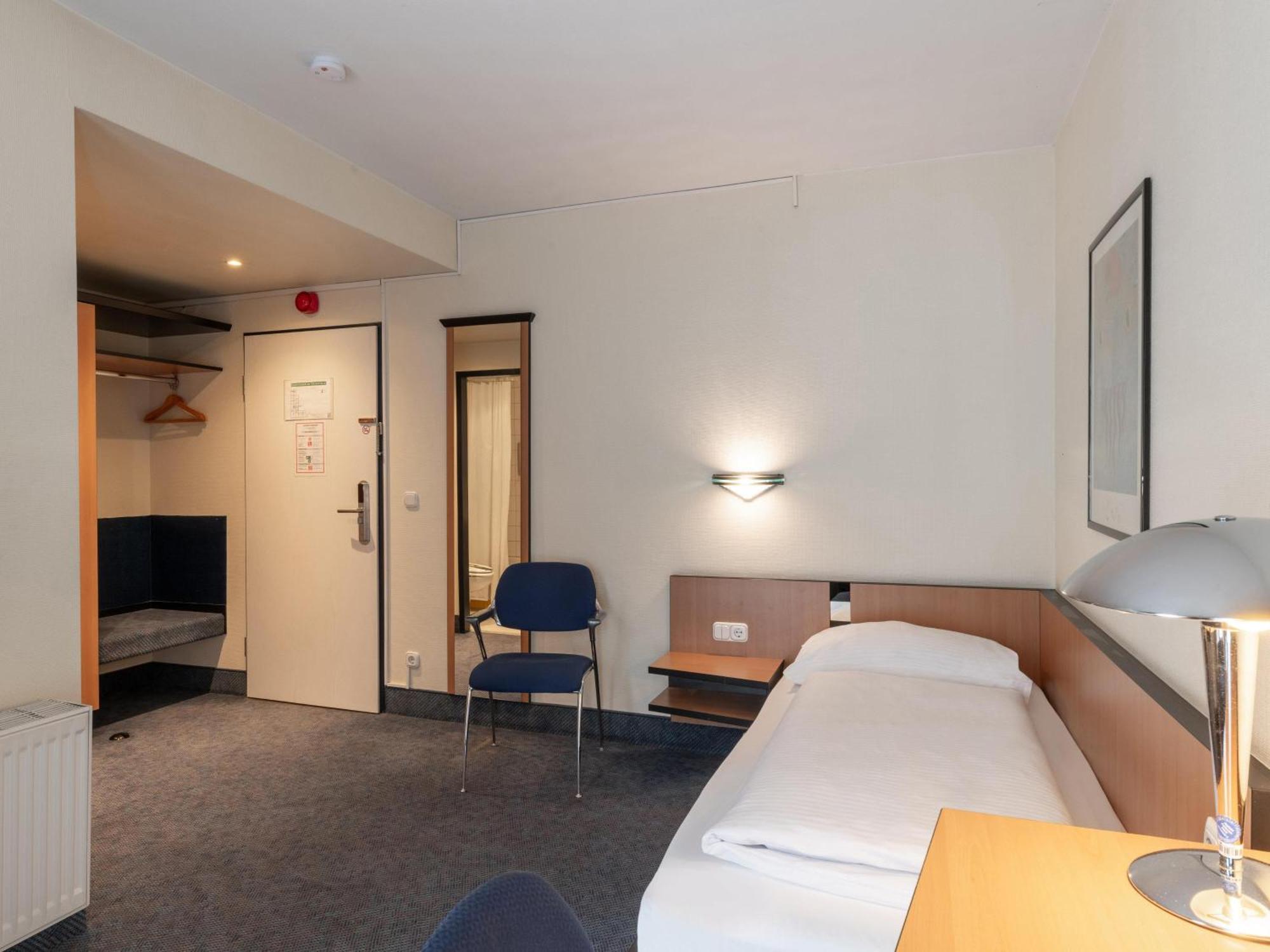B&B Hotel Eschweiler Bagian luar foto