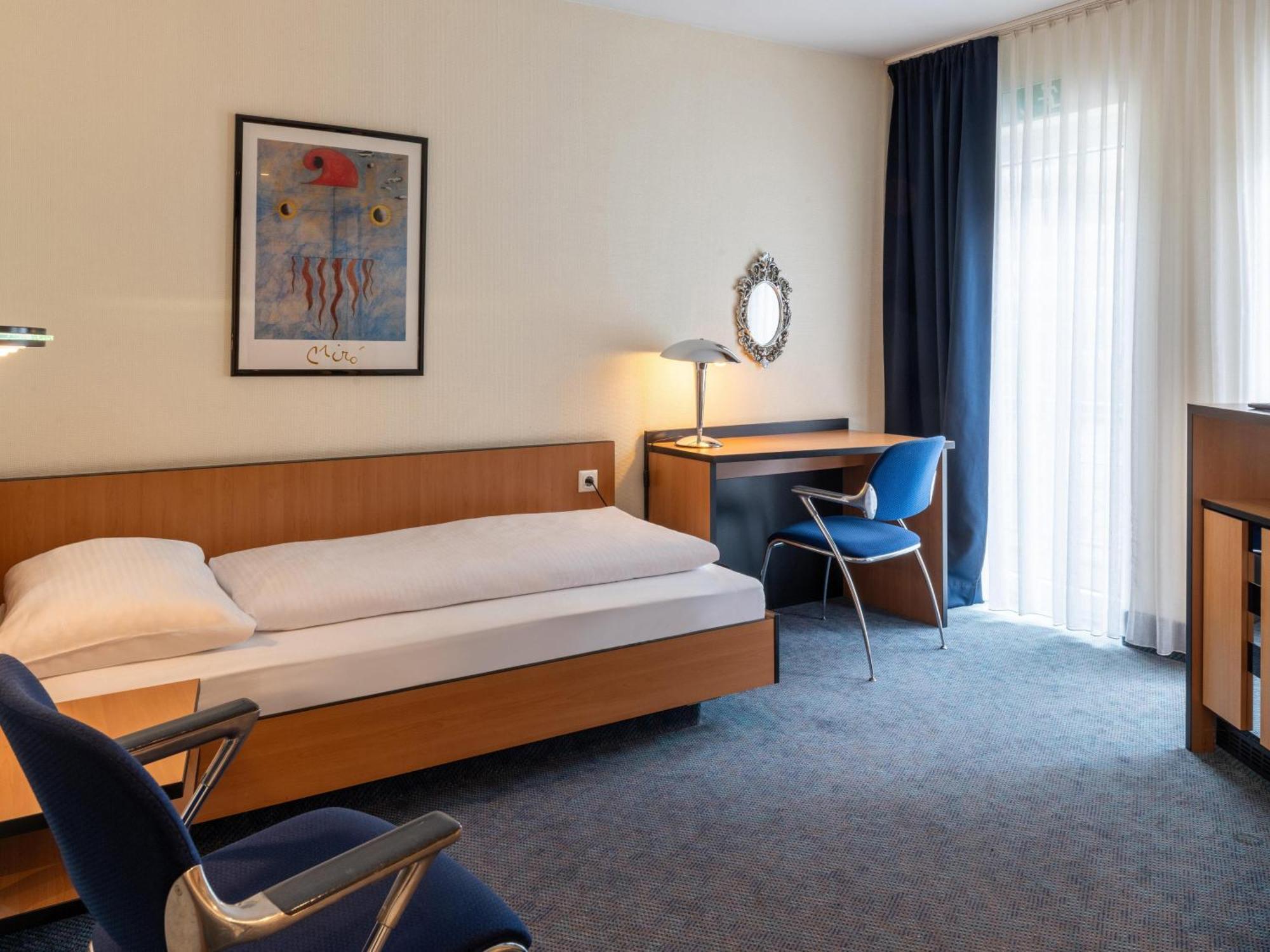 B&B Hotel Eschweiler Bagian luar foto
