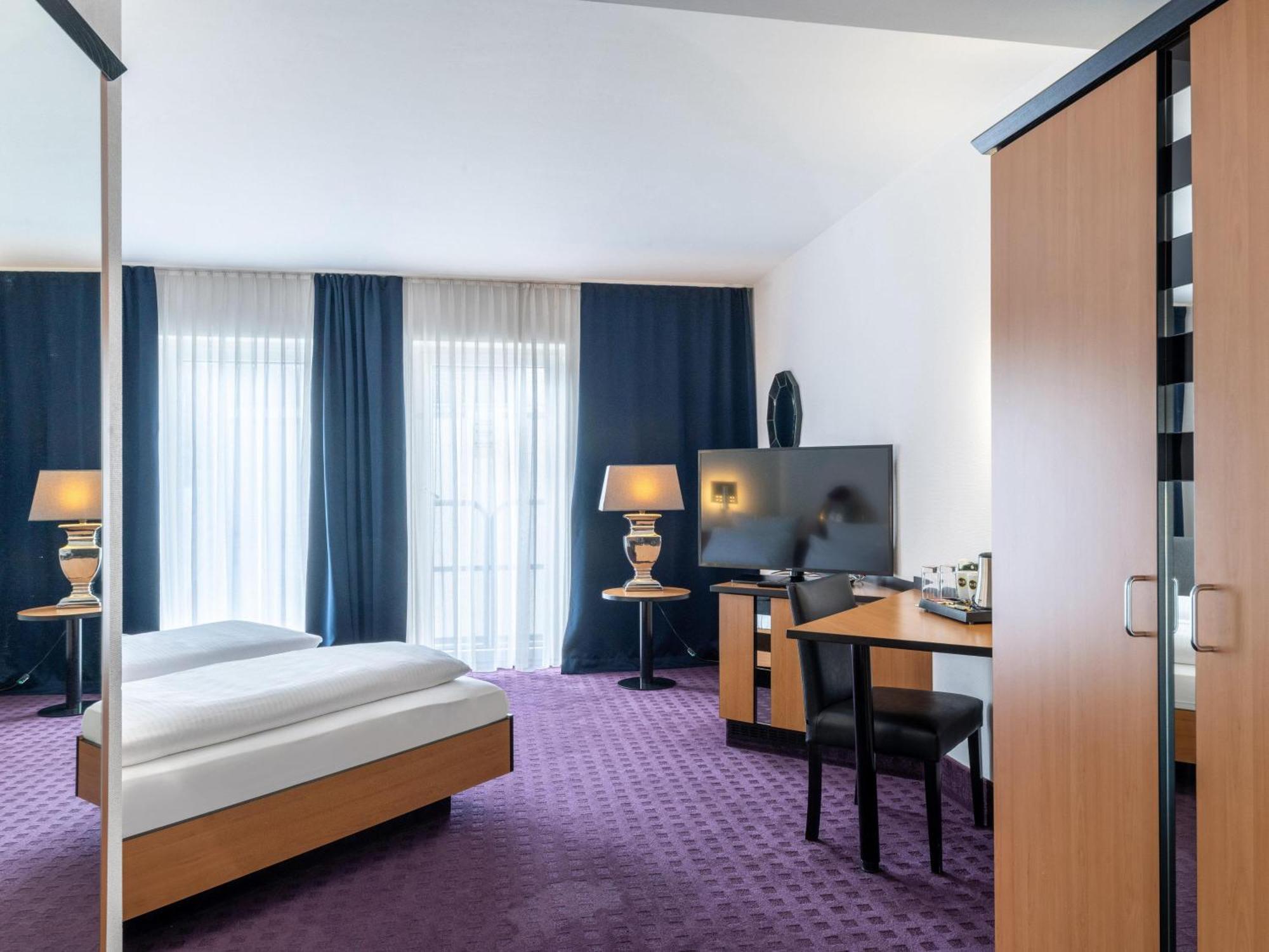 B&B Hotel Eschweiler Bagian luar foto